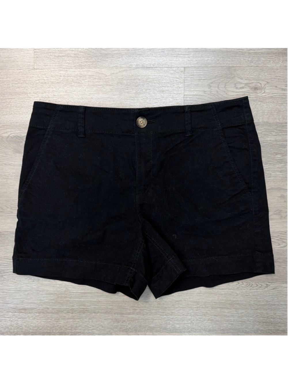 Loft 4” The Washed Twill Shorts Sz 2 in Black!